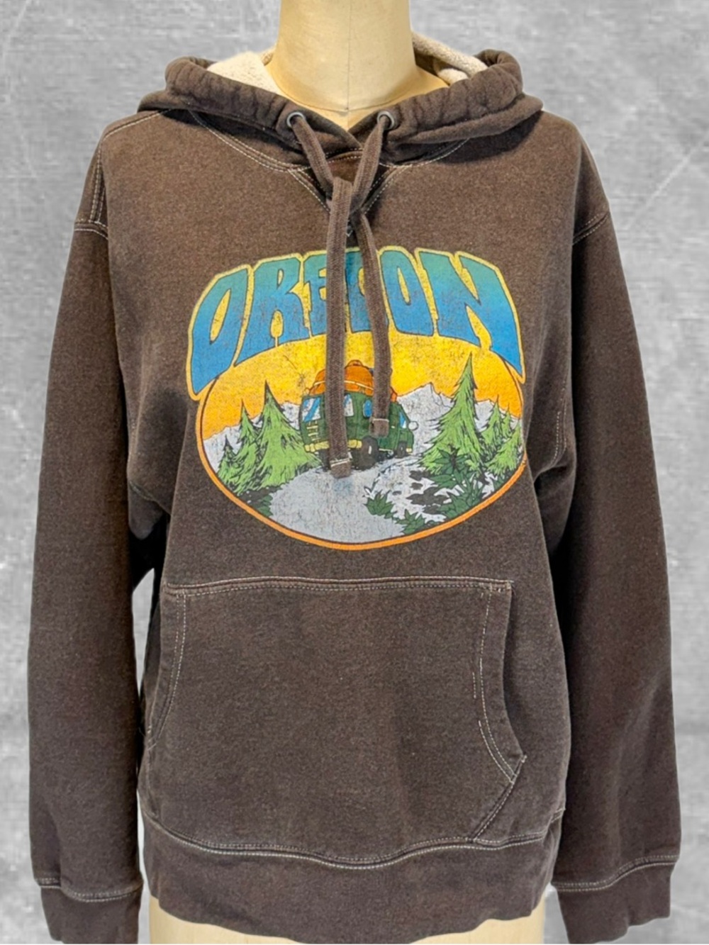 Oregon camping travel graphic sweatshirt hoodie‎ woodsy camp cabin adventure y2k
